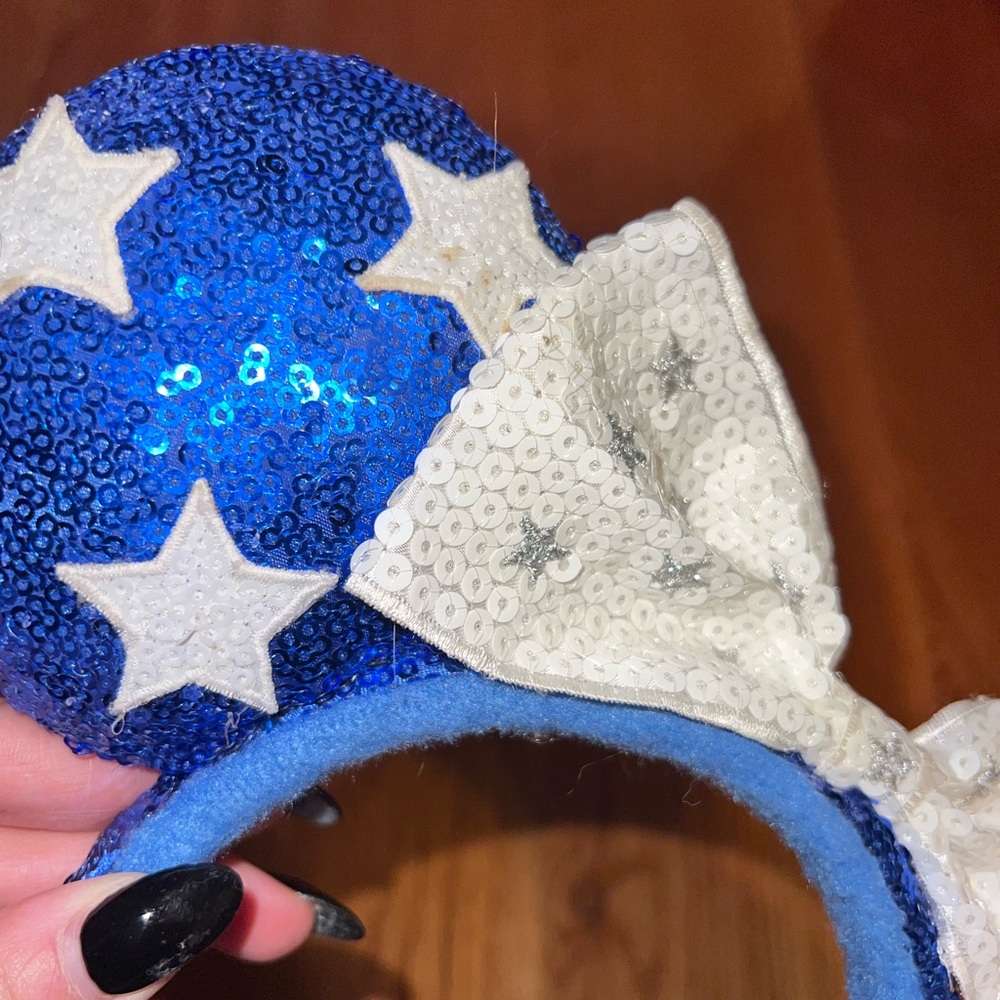 Disney Royal Blue Sequin Star Minnie Ear Headband with White Bow - Picture 5 of 5